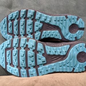 Gore Tex Under Armour Tennis shoes